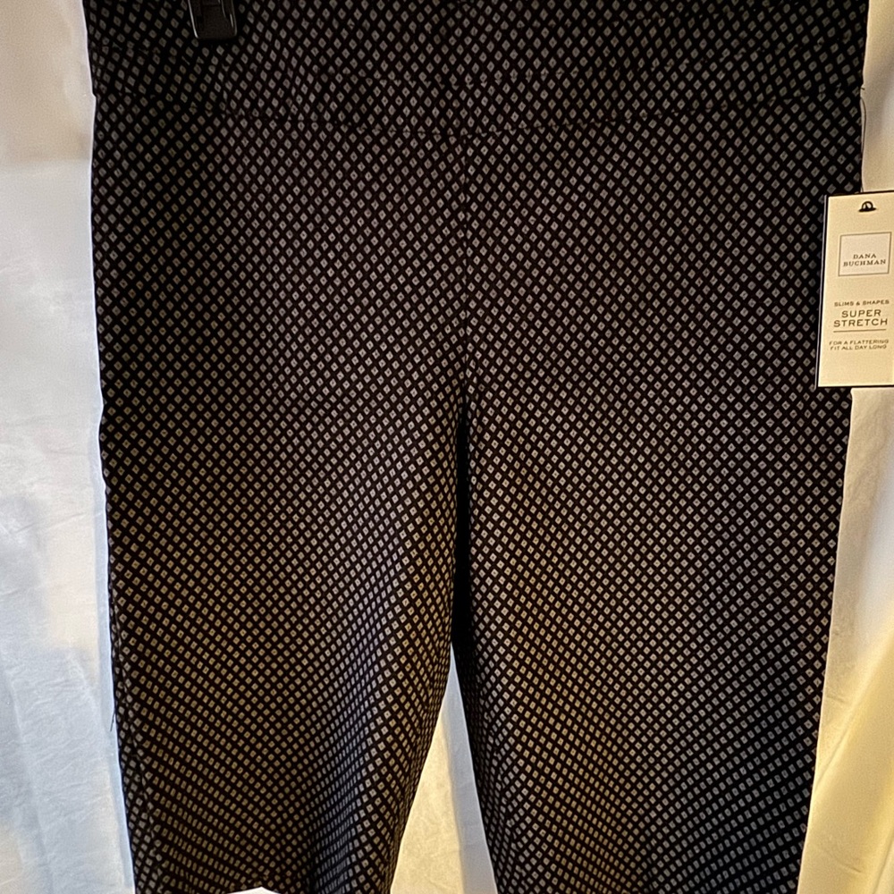 Dana Buchman Monochrome Diamond Pattern Skimmers